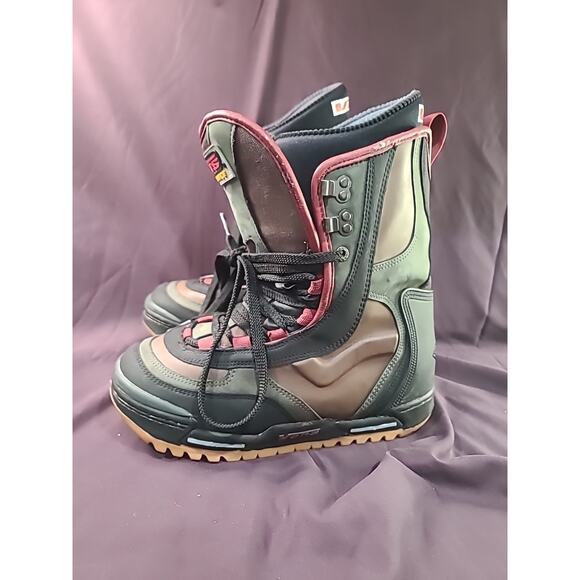 VANS Performance Snowboard Boots Size 10M main image 7